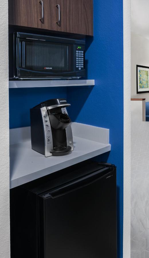 Holiday Inn Express & Suites Bryan - College Station By Ihg Екстериор снимка